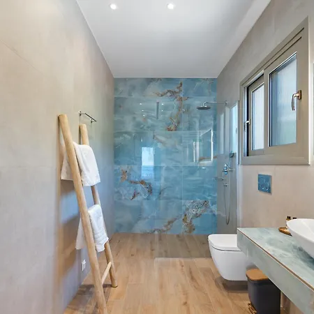 Calliste Villa *