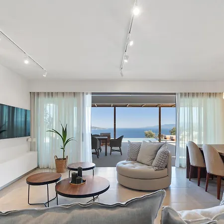 Calliste Villa *