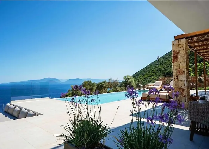 Calliste Villa Evgiros