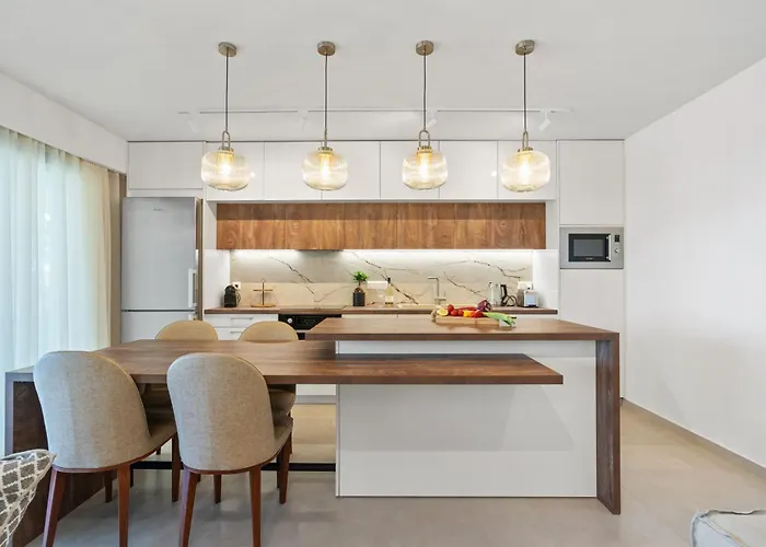 Calliste Villa Evgiros